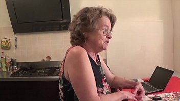Granny blowjob porn