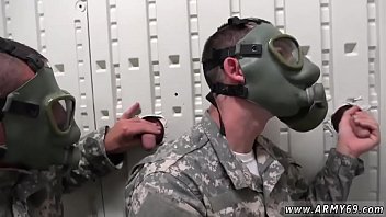 Videos porno gay de militares